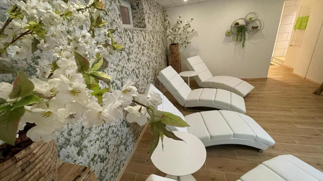 Boutique Hotel Restaurant Hollerather Hof Hellenthal Extérieur photo