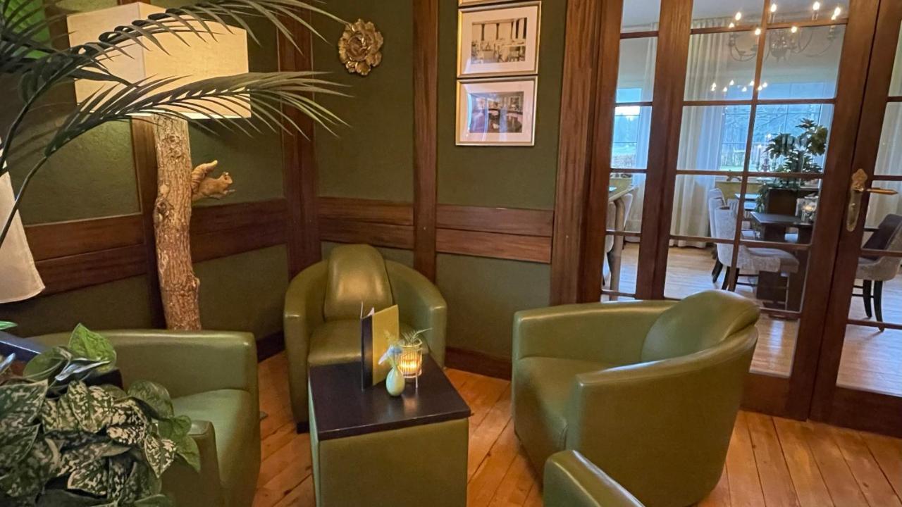 Boutique Hotel Restaurant Hollerather Hof Hellenthal Extérieur photo
