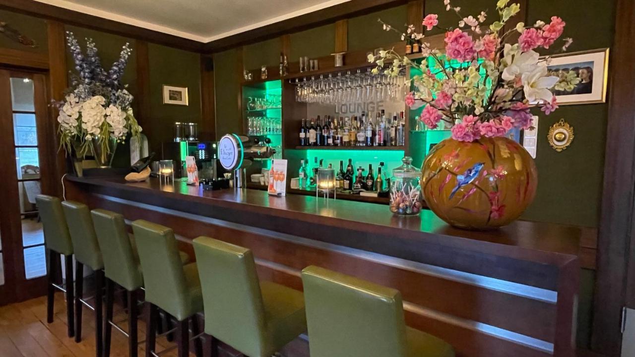 Boutique Hotel Restaurant Hollerather Hof Hellenthal Extérieur photo