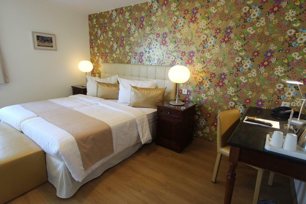 Boutique Hotel Restaurant Hollerather Hof Hellenthal Extérieur photo